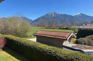 Wohnung kaufen in 83700 Rottach-Egern, 3-Zimmer-Eigentumswohnung über 2 Etagen in Seenähe