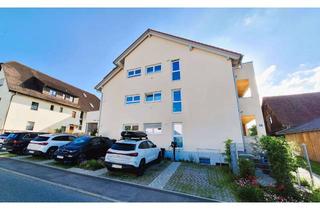 Wohnung mieten in Raiffeisenstraße 38, 72119 Ammerbuch, 3-Zimmer-Wohnung mit EBK, Terrasse, Loggia und Stellplatz mit Wallbox in Breitenholz