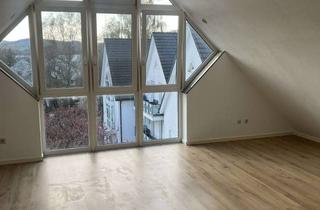 Wohnung mieten in Hagener Str., 57489 Drolshagen, Helle 2-Zimmer Dachgeschosswohnung mit Balkon in Drolshagen