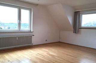 Wohnung mieten in 73460 Hüttlingen, Charmante 2,5-Zimmer-Dachgeschosswohnung mit Loggia und Burgblick in ruhiger Lage von Hüttlingen