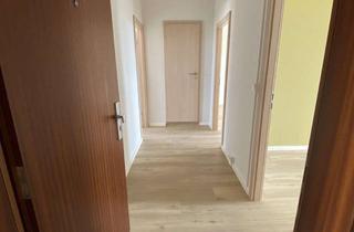 Wohnung mieten in Mozartstraße, 39590 Tangermünde, 3-Raum im EG mit gr. Küche, Balkon und Klimaanlage - ab 01.01.2027