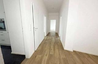 Wohnung mieten in Am Langen Deich, 28205 Peterswerder, Helle 4-Zimmer-Wohnung mit Balkon in begehrter Lage