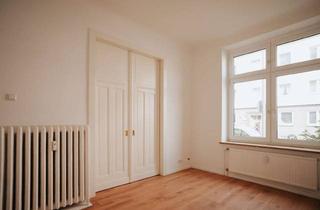 Wohnung mieten in 24534 Innenstadt, Charmante 3-Zimmer-Altbauwohnung im Hochparterre – frisch renoviert & zentral gelegen