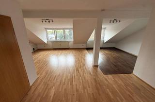 Wohnung mieten in Krefelder Straße 100, 40549 Heerdt, Einladend helle 4-Zimmer-Wohnung mit Garten