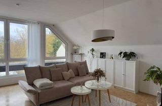 Wohnung mieten in Viatisstraße, 90480 Zerzabelshof, Helle 2-Zimmer Dachgeschosswohnung in Nürnberg-Zerzabelshof