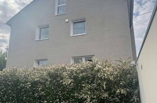 Wohnung mieten in Untergruppenbacher Straße 32, 74199 Untergruppenbach, Erstbezug nach Sanierung mit Balkon und EBK: Exklusive 1-Zimmer-Wohnung mit geh. Innenausstattung
