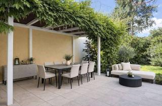 Einfamilienhaus kaufen in 60439 Praunheim, Großzügiges Einfamilienhaus in Bestlage von Praunheim mit idyllischem Garten