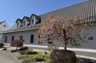 Einfamilienhaus kaufen in Krottenseer Hauptstraße 14, 91284 Neuhaus, Großes Einfamilienhaus - Baujahr 2006 - mit 1.916 m² Grundstück, Doppelgarage & Homeoffice-Potenzial
