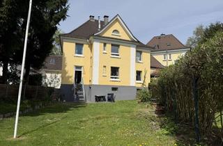 Mehrfamilienhaus kaufen in 42657 Solingen, Attraktives Mehrfamilienhaus (3 Wohneinheiten)