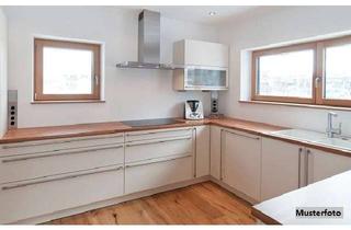 Doppelhaushälfte kaufen in Weidenweg, 17498 Hinrichshagen, Doppelhaushälfte nebst Anbauten (Garage/Kaltlager)