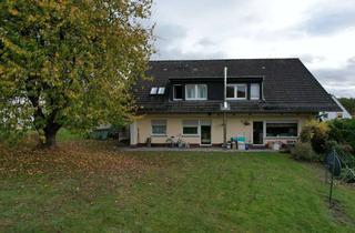 Haus kaufen in 37688 Beverungen, Mehrgenerationenhaus mit Doppelgarage in Beverungen-Blankenau