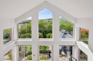 Haus kaufen in 55578 Wolfsheim, Provisionsfrei – Modernes Haus mit traumhaftem Weitblick und sonniger Terrasse in Ortsrandlage
