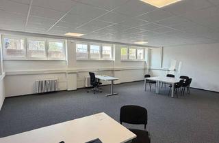 Büro zu mieten in Waldbadstraße 9-13, 33803 Steinhagen, Modernes Büro in Steinhagen – 171 m², renoviert, mit Küchenzeile