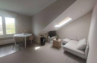 Immobilie mieten in Rheinstraße, 47475 Kamp-Lintfort, Möblierte Dachgeschosswohnung mit zwei Zimmern, separater Küche, Klimaanlage & Balkon