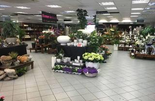 Geschäftslokal mieten in Falkensteiner Straße, 61462 Königstein, Einzelhandelsfläche auf der Hauptverkehrsstraße in Königstein im Taunus