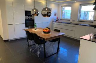 Wohnung kaufen in 73660 Urbach, Viel Platz und Licht: Stilvolle 4-Zimmer-Wohnung mit zwei Balkonen und Tiefgarage
