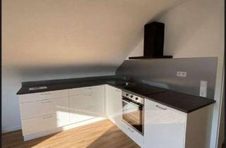 Wohnung mieten in Sankt-Catharina-Straße 10, 72582 Grabenstetten, Renovierte 2-Zimmer-Wohnung mit 89 m², Einbauküche, Gäste-WC und Garage in Grabenstetten