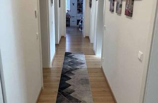 Wohnung mieten in 71032 Böblingen, 4-Zimmer Wohnung mit Balkon im 1. OG in Böblingen