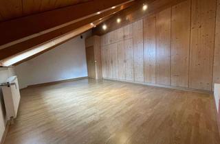 WG-Zimmer mieten in 85662 Hohenbrunn, Zimmer in 140m2 grosser berufstätigen WG