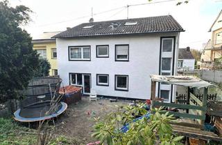 Haus kaufen in 56191 Weitersburg, Familienfreundliches Wohnhaus mit drei Wohnungen
