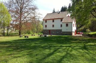 Haus kaufen in 72213 Altensteig, Großzügiges Spezialimmobilie mit 15 Zimmern in Altensteig
