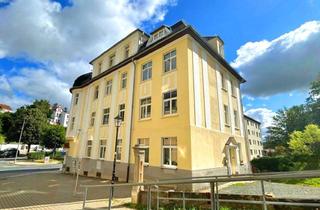 Wohnung kaufen in 08606 Oelsnitz, 3-Zimmer-Dachgeschosswohnung - zeitloser Charme