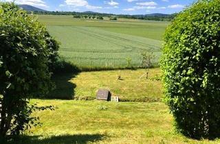 Anlageobjekt in 65835 Liederbach, Direkter Blick ins Grüne: Großes Grundstück - Liegenschaft mit Weitblick!