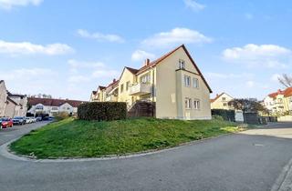 Wohnung kaufen in 06237 Leuna, Attraktive Kapitalanlage: Helle 2‑Raum‑Wohnung mit Terrasse und Garage in Leuna