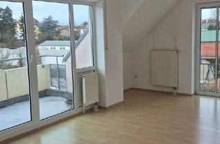 Wohnung kaufen in Wörthstraße, 97318 Kitzingen, Kitzingen - Moderne 2,5-Zimmer-Dachgeschosswohnung in Mainnähe mit Balkon, TG-Stellplatz und Einbauküche