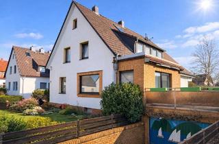 Haus kaufen in 30952 Ronnenberg, Ronnenberg - Freistehendes Zweifamilienhaus mit großem Garten, Ronnenberg