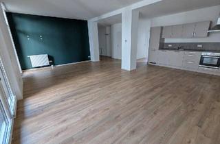 Wohnung kaufen in 66740 Saarlouis, Saarlouis - Moderne 3ZKB Erdgeschosswohnung in Top Lage von Saarlouis