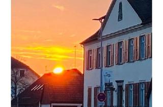 Wohnung kaufen in 78239 Rielasingen-Worblingen, Rielasingen-Worblingen - Apartment, mit Garage im Schloss Worblingen