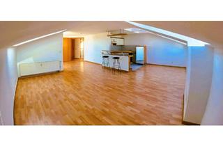 Wohnung kaufen in 04425 Taucha, Taucha - Bezugsfreie 2-Zimmer-Dachgeschosswohnung mit Loggia, Aufzug & TG