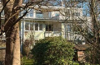 Wohnung kaufen in 22559 Hamburg, Hamburg - Zweizimmerwohnung vollsaniert