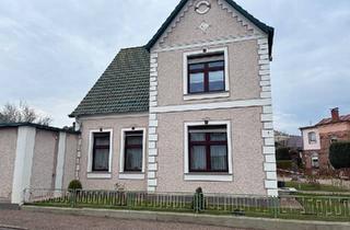 Haus kaufen in 17154 Neukalen, Neukalen - Wohnhaus Garagen