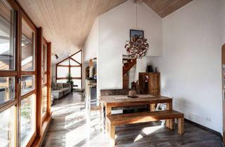 Wohnung kaufen in 73433 Aalen, Aalen - Nicht von der Stange ! Individuelle 4 12 Zimmer-Dachwohnung in kleiner Einheit in ruhiger, sonniger Lage von Aalen-Wasseralfingen