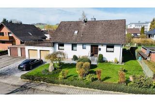 Einfamilienhaus kaufen in 37186 Moringen, Moringen - Familienfreundliches 1-2 Familienhaus mit Garten und Doppelgarage in begehrter Wohnlage von Moringen