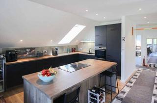 Wohnung kaufen in 24996 Sterup, Sterup - Behaglichkeit pur: Sanierte 3-Zi.-Whg. mit Garage in Dorflage von Sterup