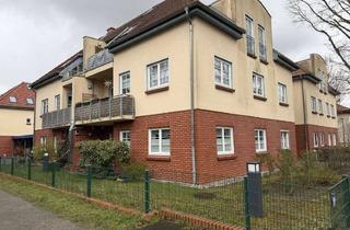 Wohnung kaufen in 12524 Altglienicke, Attraktive Erdgeschosswohnung mit Terrasse in gepflegtem Mehrfamilienhaus – solide Kapitalanlage