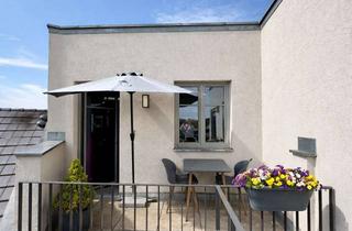 Wohnung kaufen in 14482 Babelsberg Süd, Provisionsfrei: Ruhige Dachgeschosswohnung mit Balkon zum Innenhof in Babelsberg