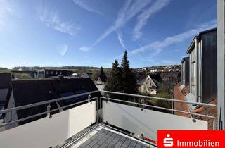 Wohnung kaufen in 73066 Uhingen, Attraktive 3-Zimmer-Wohnung mit großem Balkon und Ausbaupotenzial im Dachgeschoss, sofort beziehbar!