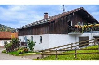 Wohnung kaufen in Armanspergstraße, 94505 Bernried, Große Erdeschosswohnung, Kellerräume, Garage, Gartenanteil