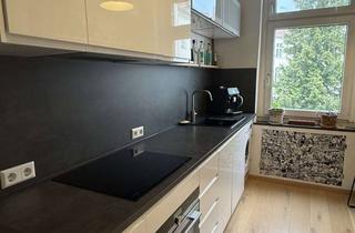 Wohnung kaufen in 12105 Tempelhof, Charmante 2-Zimmer-Altbauwohnung mit Balkon in Bln -Tempelhof – liebevoll renoviert & provisionsfrei