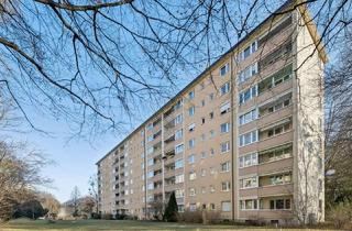 Wohnung kaufen in 81677 Bogenhausen, Denkmalschutz - Helle 3-Zi-ETW mit Loggia ins Grüne in gefragter Lage München-Parkstadt Bogenhausen