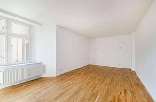 Wohnung kaufen in Hagenauer Straße, 10435 Prenzlauer Berg, Saniertes Studio Apartment am Kollwitzplatz!