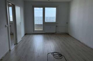Wohnung mieten in Ahrenshooper Straße 14, 13051 Neu-Hohenschönhausen, Zuhause ankommen – gemütliche Wohnung mit Aufzug und Balkon!