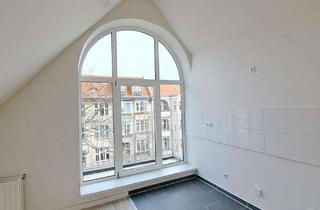 Wohnung mieten in Schildhornstraße 73, 12163 Steglitz, Attraktive 1-Zimmer-Dachgeschosswohnung mit offenem Wohnkonzept!