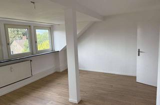 Wohnung mieten in 44625 Holsterhausen, Frisch sanierte 3-Zimmer-Dachgeschosswohnung in Herne-Holsterhausen – ideal für Singles oder Paare