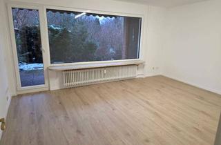 Wohnung mieten in Garstedter Weg 53F, 22453 Niendorf, Frisch renovierte 2-Zimmerwohnung mit Terrasse und Einbauküche zu vermieten.