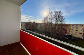 Wohnung mieten in Yorckstraße 36A, 17039 Wulkenzin, Yorckgebiet * 3-Raumwohnung mit EBK * Balkon * frei